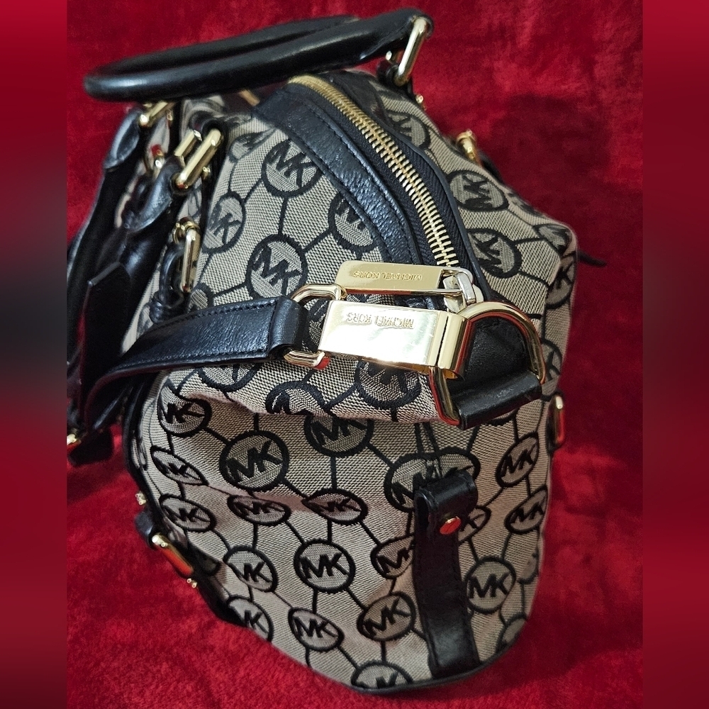 Michael Kors Bedford Satchel Black & Gray Jacquard Signature Satchel - Picture 3 of 16